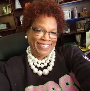 Meet your Posher, Beverly